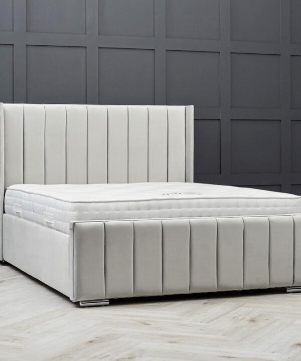 Noah wing bed